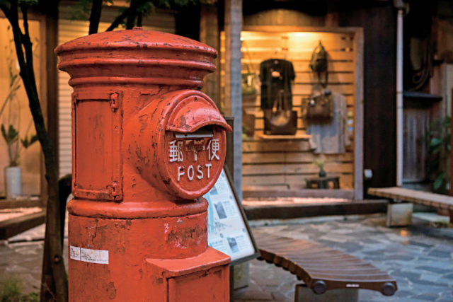 雰囲気ある夜の城崎温泉街を写真でチェック!