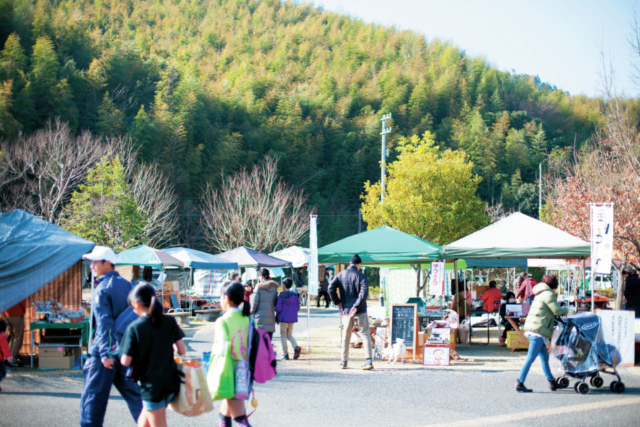 【高知タウン×街路市】高知オーガニックマーケット~池公園の土曜市~