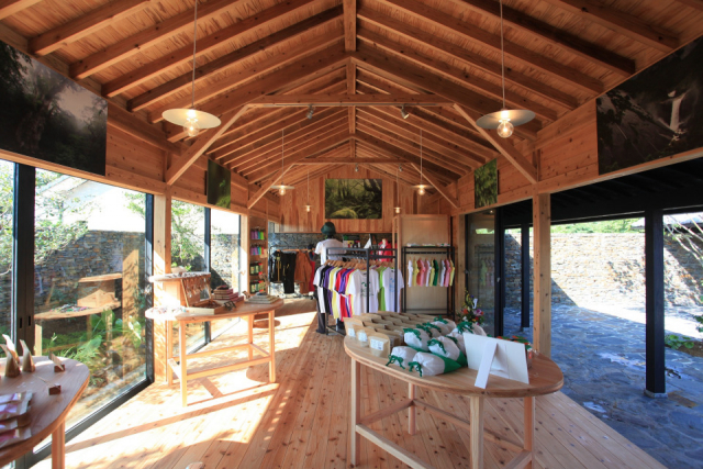 【小瀬田×みやげ】みやげもそろうカフェでひと休み「屋久島メッセンジャー」