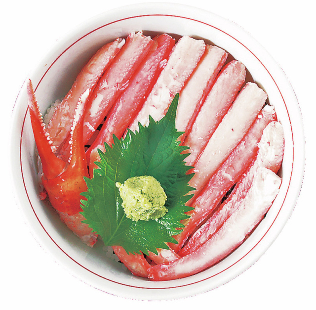 【城崎ランチ×海の幸】11種類もの新鮮な魚介がたっぷりのった看板メニュー「おけしょう鮮魚の海中苑」