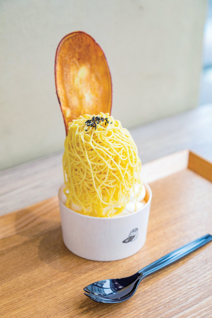 【城崎温泉みやげ&食べ歩き】お芋とカヌレ 城崎足湯カフェ