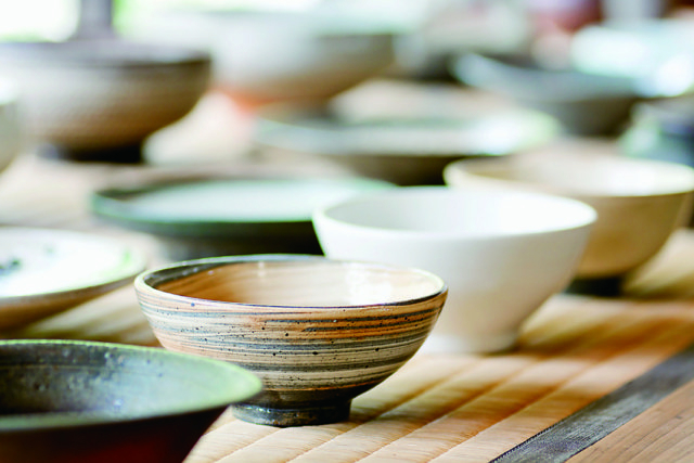 ”唐津南蛮”の手法を生み出した名窯へ「隆太窯」