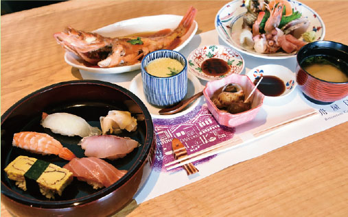 モデルプラン② 海沿いの観光交流施設でゆったりとランチ「 舟屋日和」