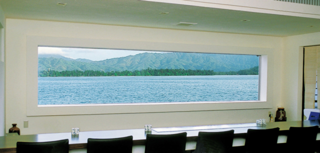 名画と同じ風景の前で旬のにぎり寿司に舌鼓「雪舟庵」