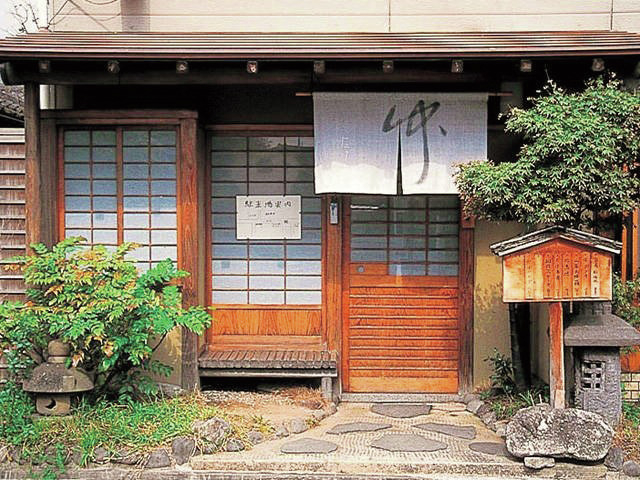 【湯布院グルメ×ランチ】ボリューム満点の丼を食す「たけお」