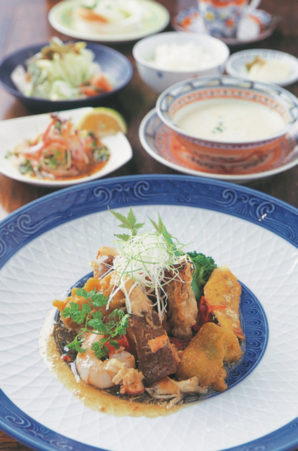 【湯布院グルメ×人気店】箸で味わう和洋創作コース「西風和彩食館 夢鹿」