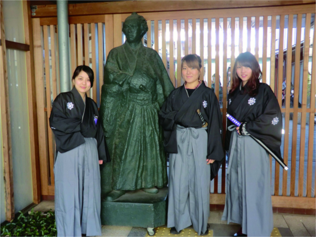 【高知×坂本龍馬ゆかりの地】地元ガイドのツアーに参加してみよう