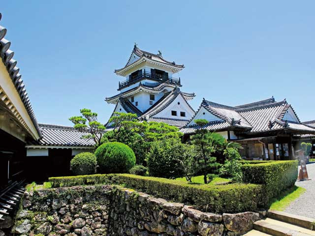 現存12天守のひとつ