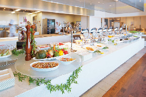 目の前に広がるのはまさに絵画のような風景「日本平ホテル」