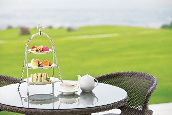 目の前に広がるのはまさに絵画のような風景「日本平ホテル」