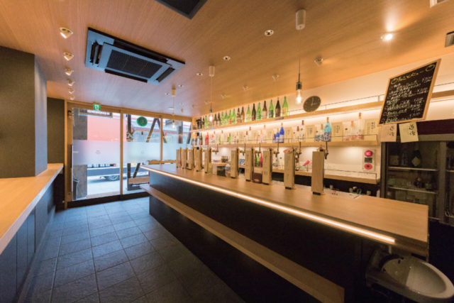 飛鳥乃湯泉前のビールバー「道後麦酒館 別館」