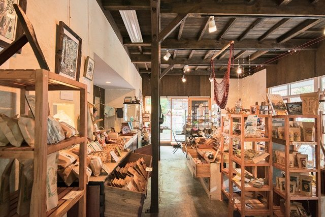 【寸又峡 夢のつり橋周辺スポット】SHOP&CAFE 晴耕雨読