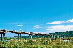 【静岡・島田×観光】世界最長の木造歩道橋「蓬萊橋」