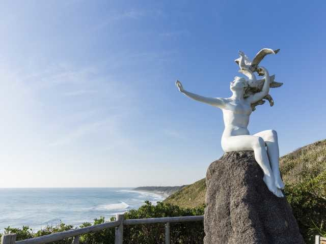 【静岡・御前崎×観光】空と海の青がとけあう場所「御前崎ケープパーク」