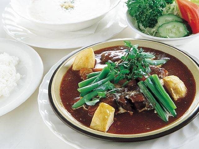 【天浜線×沿線&駅舎巡り】丁寧に仕込む洋食が人気「グリル八雲」