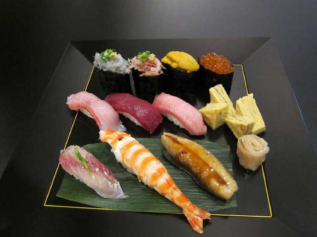 静岡タウンのグルメスポット 入船鮨 両替町店