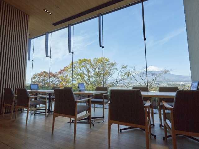 朝からアウトレット三昧!「HOTEL CLAD」