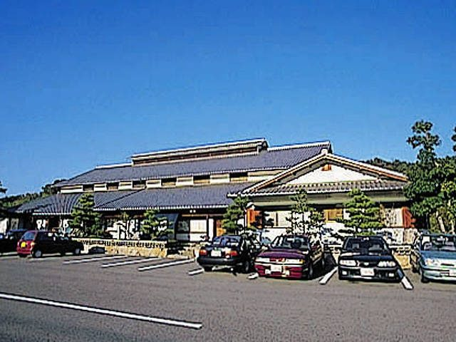 今治のみやげスポット「伊予桜井漆器会館 」