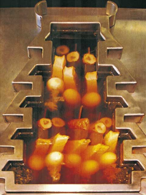 白黒つけがたい? 姫路の名物おでんがコレ「灘菊かっぱ亭」