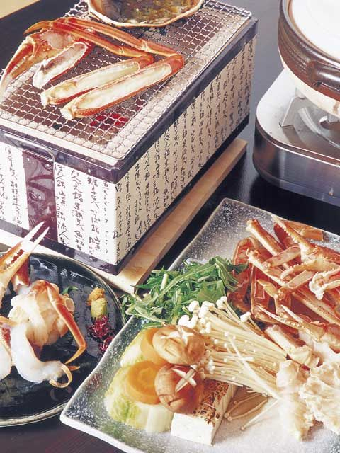 山に囲まれた静寂の宿「旅荘 さこ」