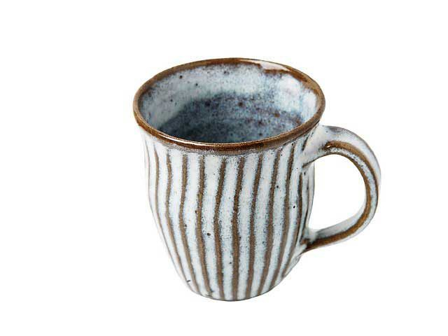 独自のセンスが光る器を暮らしの中に「俊彦窯」