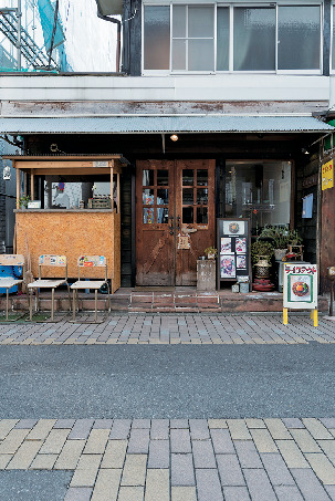 体にうれしいスパイス香る絶品カレー「カレーの店 コロンビア」