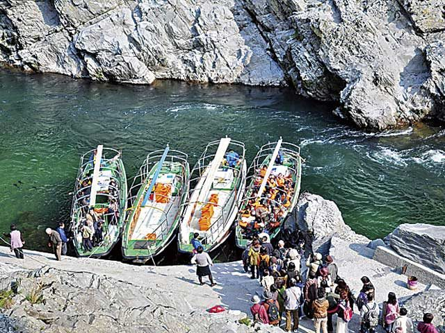 遊覧船に乗ってみました!!