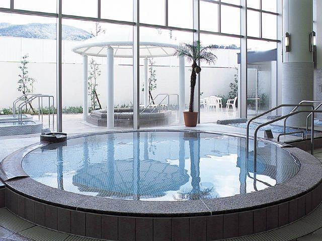 天然温泉御所の郷