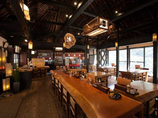 【徳島・祖谷×ドライブ】<立ち寄りSPOT>古民家で食す祖谷そば「祖谷そばもみじ亭」