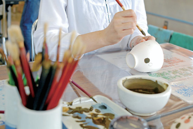 砥部町陶芸創作館