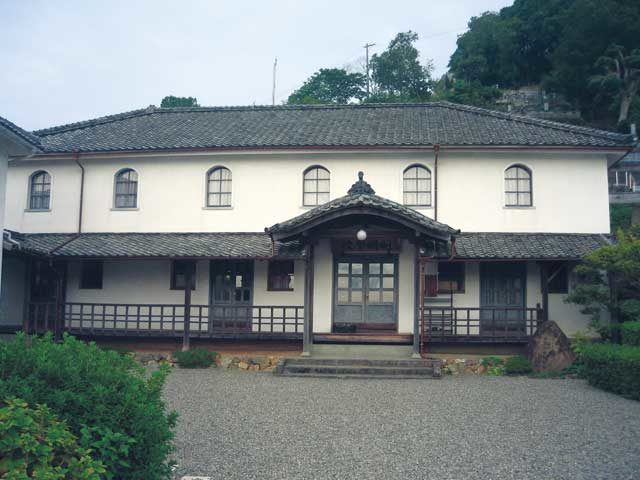 卯之町おさんぽスポット① 開明学校