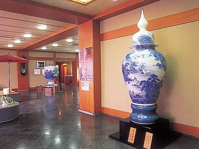 砥部焼伝統産業会館