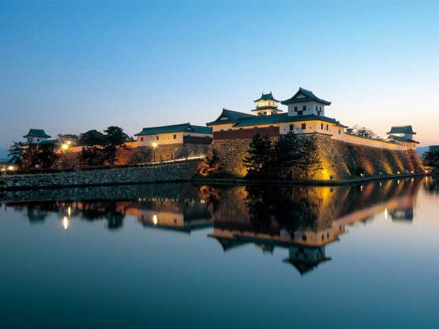 今治の観光スポット「今治城 」