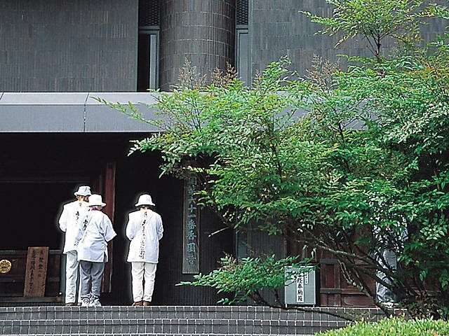 【第61番札所】栴檀山教王院 香園寺