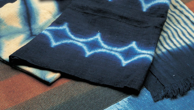 【旅ネタ!】藩政当時から伝わる伝統工芸、阿波藍をみやげに