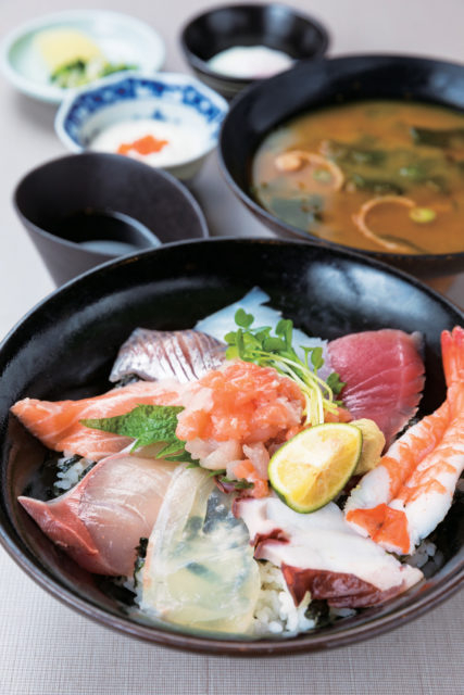 【徳島×魚介】鮮魚店が営むから鮮度・質・味は格別!「うまいんじょ処 魚や」