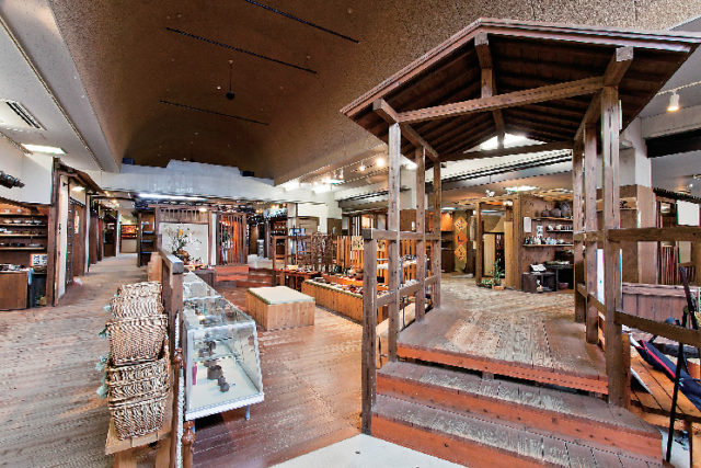 【立杭の丹波焼】まずはここへ! 里山に囲まれた丹波焼の郷「丹波伝統工芸公園立杭陶の郷」