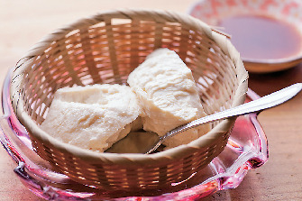 白黒つけがたい? 姫路の名物おでんがコレ「灘菊かっぱ亭」