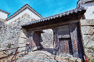 【姫路城の見どころ②】重要文化財 いの門・ろの門