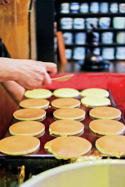 行列店ができる、どらやきの名店「どらやきの河内屋」