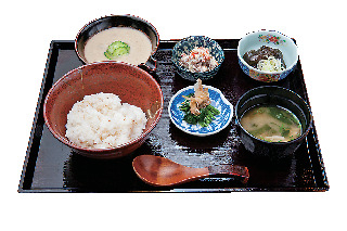 大洲観光の立ち寄りスポット 大洲炉端 油屋