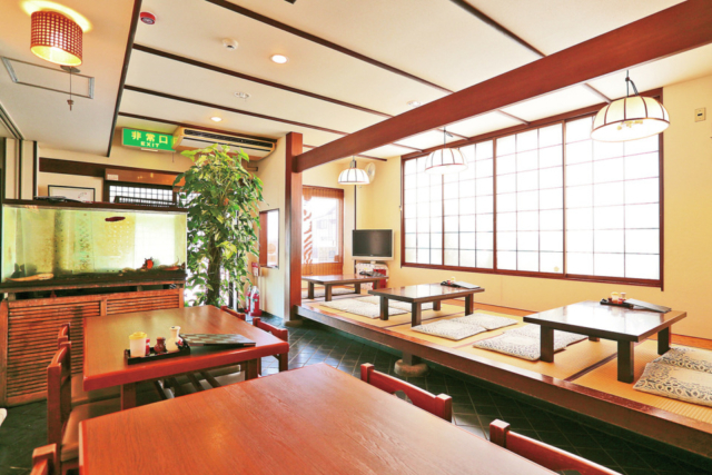 由比の味を凝縮した定食が人気「井筒屋」