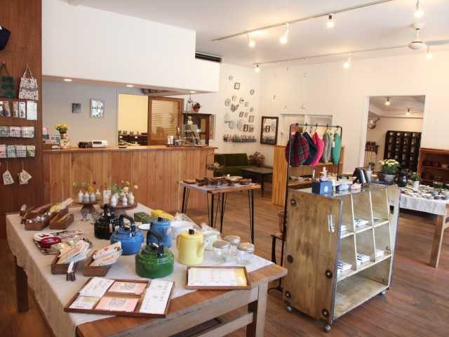 【栃木×益子焼】女性目線で選び抜かれたおしゃれな器や雑貨が並ぶ「G+OO」