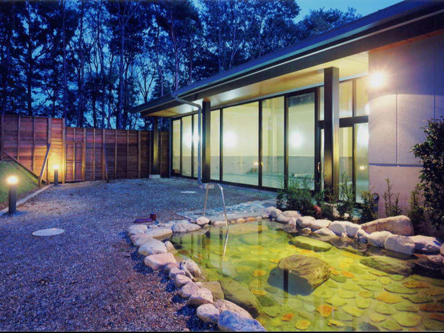 【栃木×温泉】温泉にプールや食事処も完備「塩原 あかつきの湯」