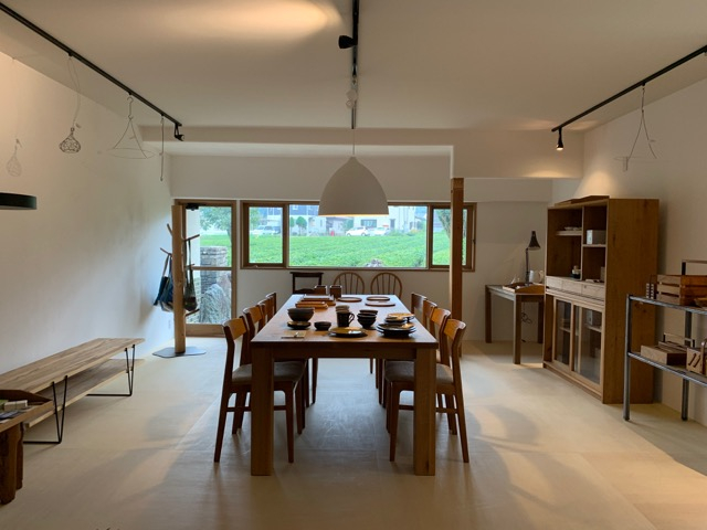 家具職人のオーナーが暮らしをトータルに提案「木工と暮らしの店 『6』rock」