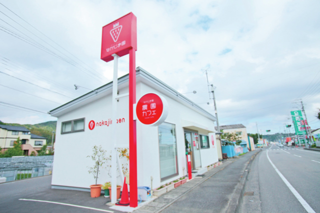 農園の甘いイチゴが一年を通して食べられる♡「なかじま園 農園カフェ」