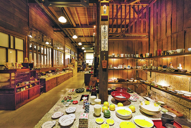 【宇都宮の石蔵カフェ&レストラン】カフェギャラリー柚