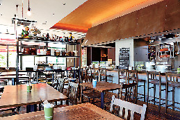 【瀬戸×せともの】料理×器の組み合わせにも注目を♪「MACARONICAFE&BAKERY」