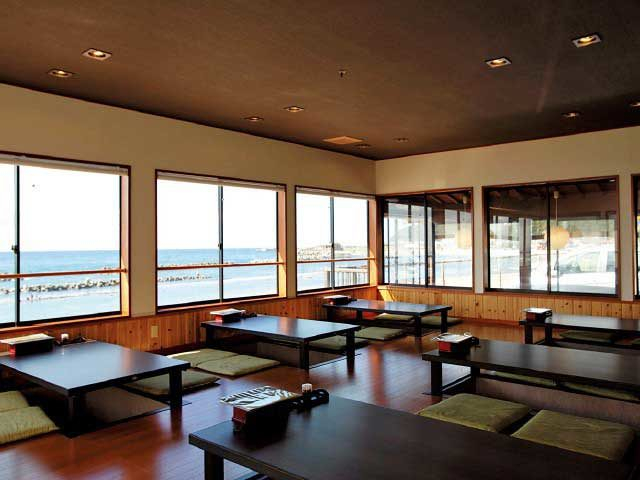 【福井×海鮮丼】魚屋の喰い処まつ田(越前海岸)