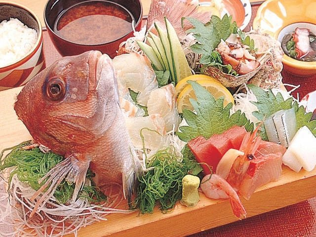 【愛知・蒲郡×グルメ】豪快な生魚料理が自慢「辰巳」